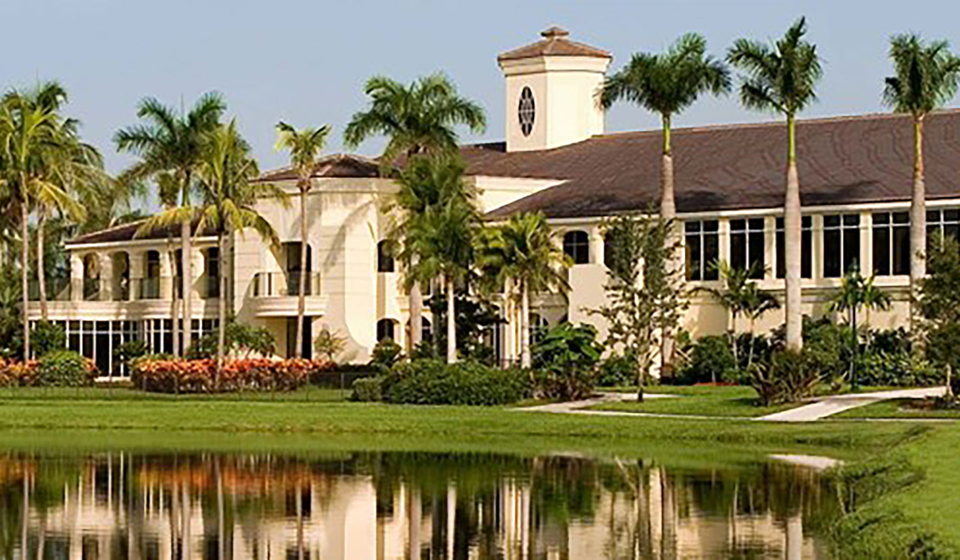 Woodfield_Country_Club-photo